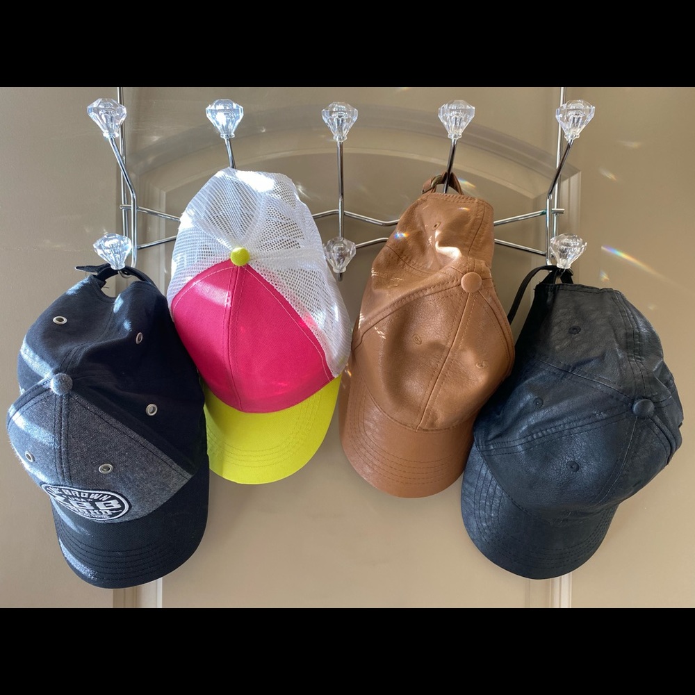 4 CAPS!